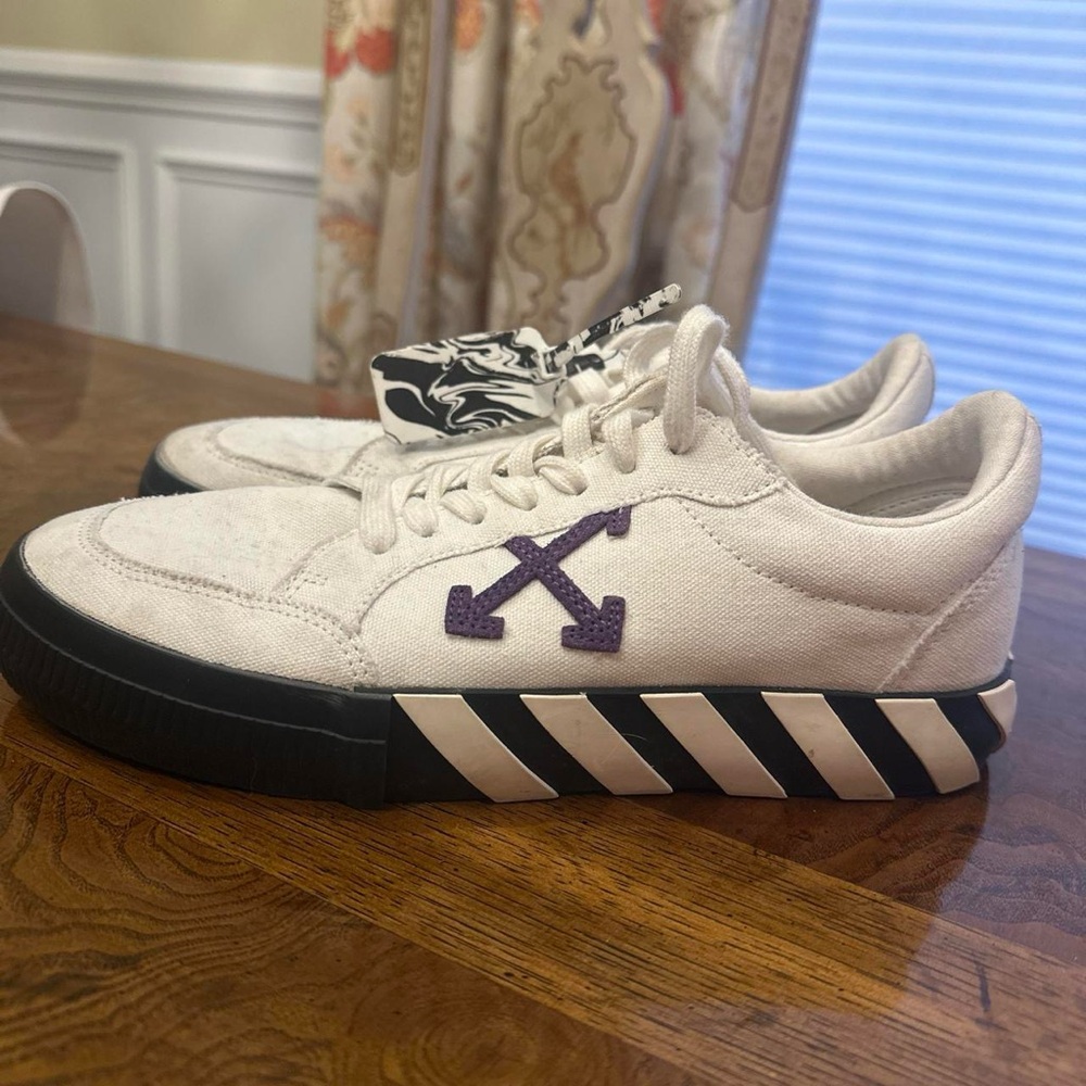 Offwhite vulc low sneakers in white/purple color way